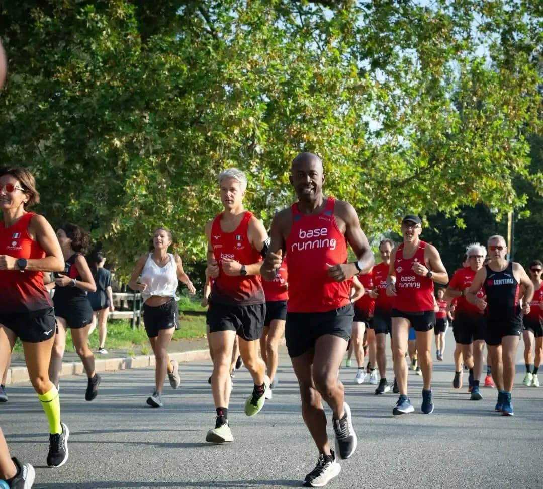 Runner Base Running in allenamento al Parco del Valentino
